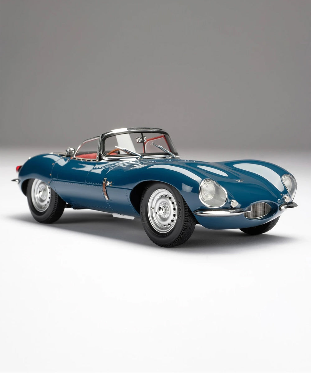 Jaguar XKSS at 1:18 scale – CD Shop | Classic Driver