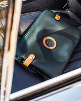 THE OUTLIERMAN document cases GLOBETROTTER - Full-grain Leather Document Case - British Green/Tan
