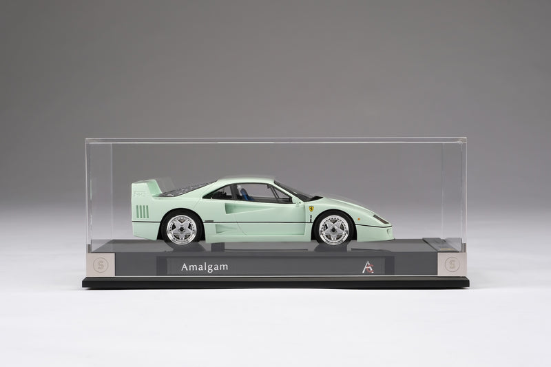 Ferrari F40 - Verde Pallido - 1:18 Scale