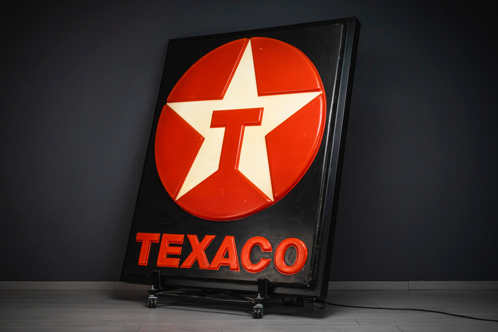 Vintage Texaco Sign 1970 by Halmo – CD Shop | Classic Driver