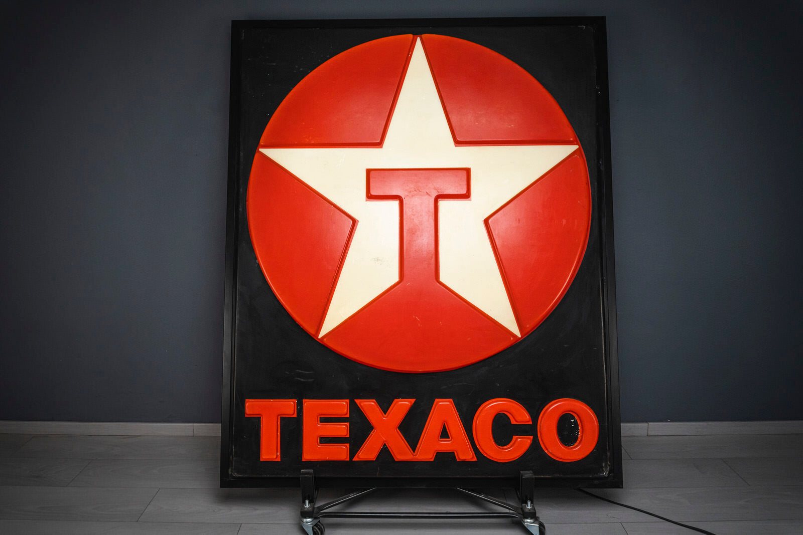 Vintage Texaco Sign 1970 by Halmo – CD Shop | Classic Driver