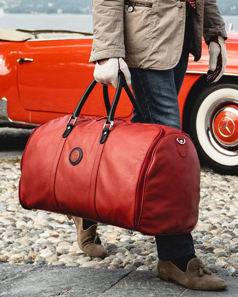 GLOBETROTTER - Full-grain Leather Weekender Garment Bag - Red/Black