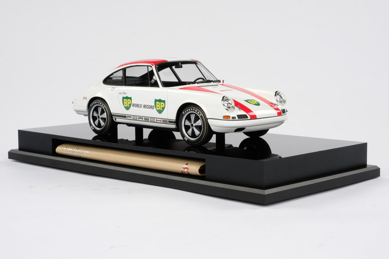 1/18 Ivy Merit Porsche 911s 1967 Le Mans White #42 Resin High 1/18 Ivy Merit Porsche 911s 1967 Le Mans White #42 Resin High