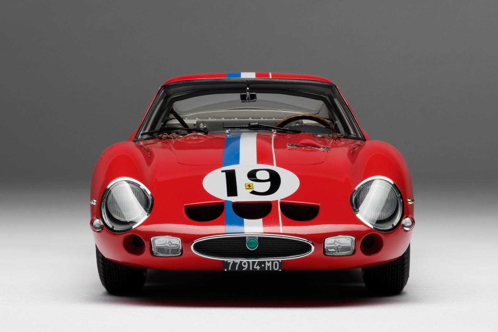 最適な材料 at GTO 250 Ferrari 1:18 Winner Class Mans Le 1962 - scale 乗用車