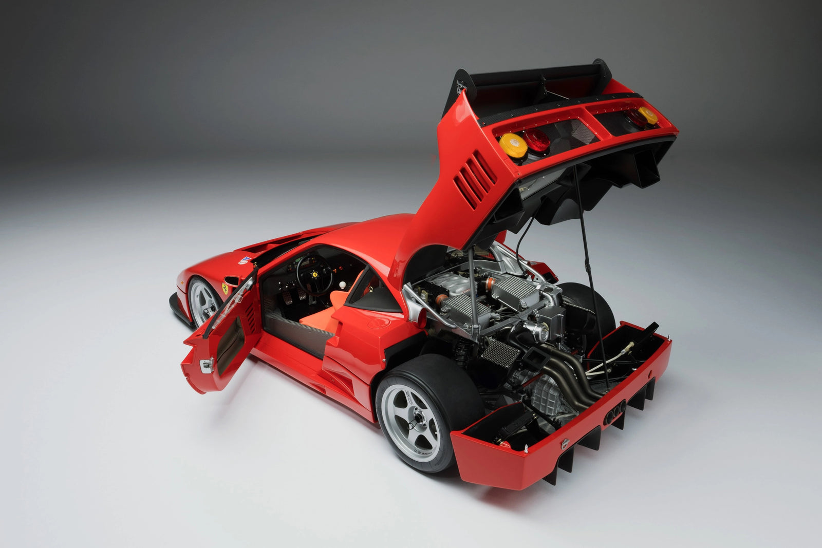Ferrari F40 Competizione – CD Shop | Classic Driver
