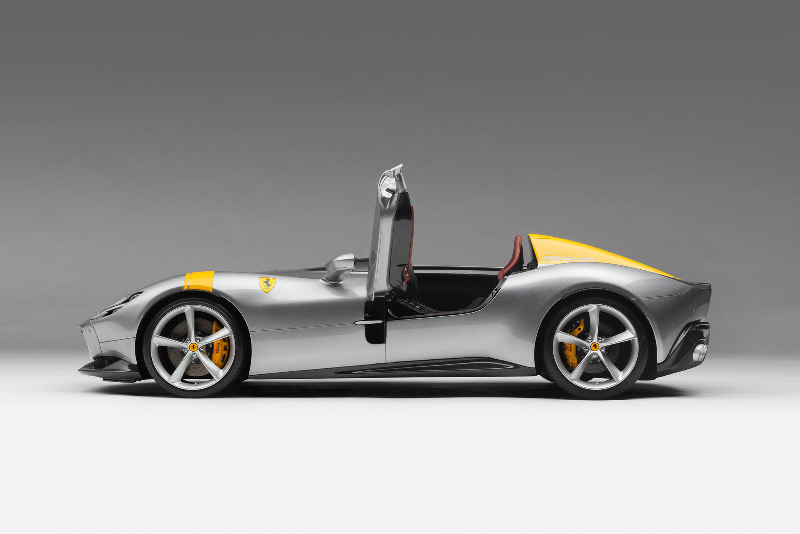 Ferrari Monza SP1 at 1:8 scale – CD Shop | Classic Driver